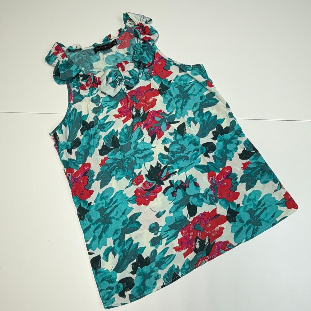 The Limited floral blouse with ruffle neckline Size Medium